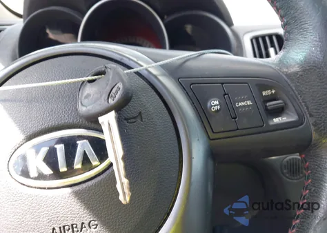 2011 Kia Forte Koup Sx z USA, uszkodzony, nr VIN KNAFW6A36B5386026